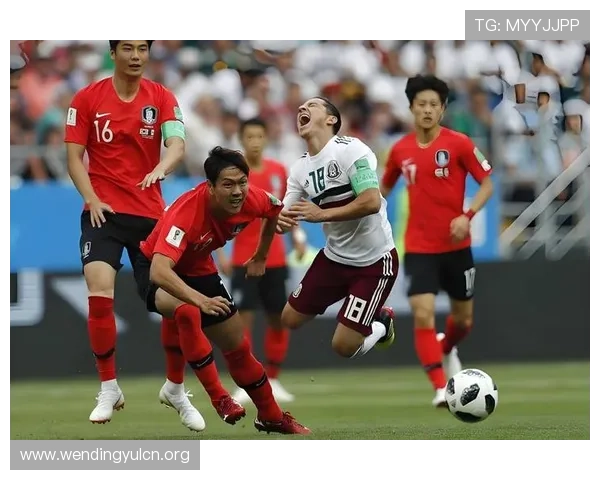 墨西哥对韩国防守强度分析：比赛中关键战术布局与防守表现详解